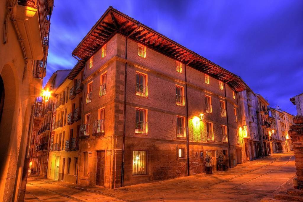 Hospederia Chapitel Hotel Estella Exterior photo